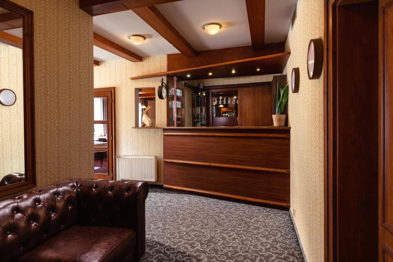 Prague Hotel Carl Inn restaurant&Free Parking Exterior foto